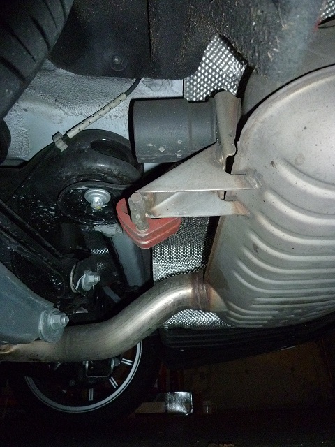 Bmw e90 on sale 325i performance exhaust