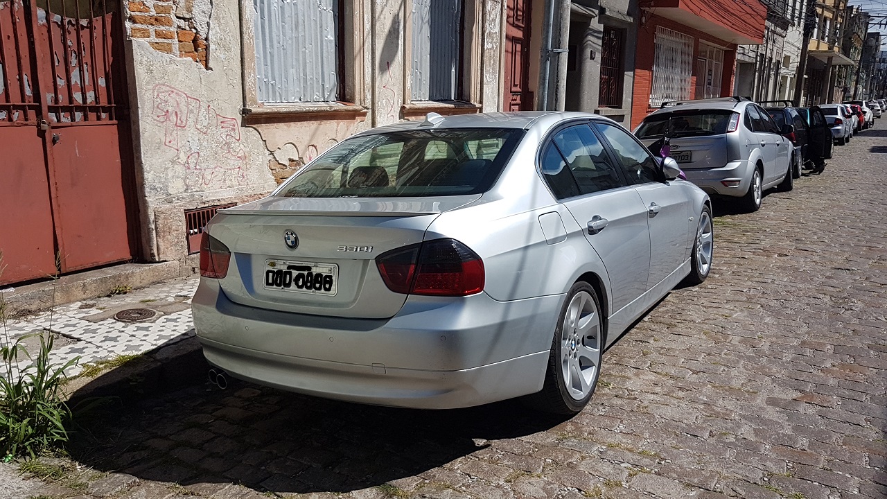 Name:  bmwtraseira.jpg
Views: 4059
Size:  481.6 KB