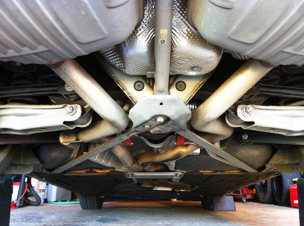 Name:  2012 01_06 [E93 Rear Brace sm].jpg
Views: 55478
Size:  343.0 KB