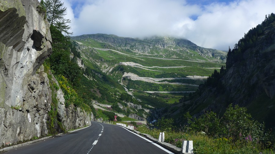 Name:  Furka Pass  P1080474.jpg
Views: 13071
Size:  181.5 KB