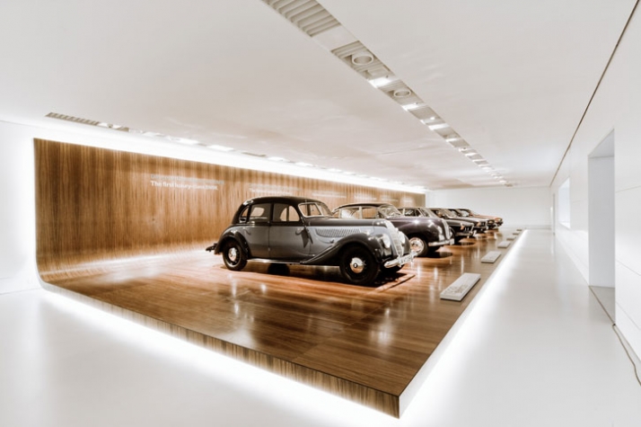 Name:  BMW_museum_in_Munich_by_atelier_bruckner_at_yatzer_13.jpg
Views: 7855
Size:  166.4 KB