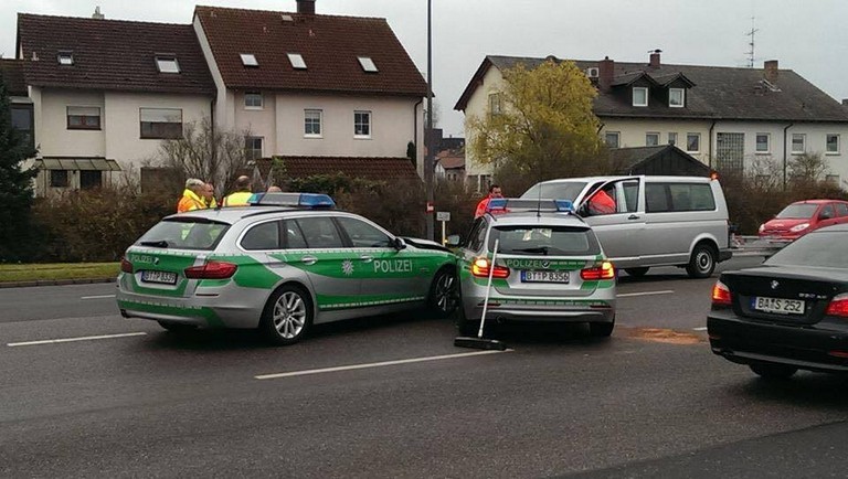 Name:  polizei crash.jpg
Views: 6867
Size:  98.9 KB