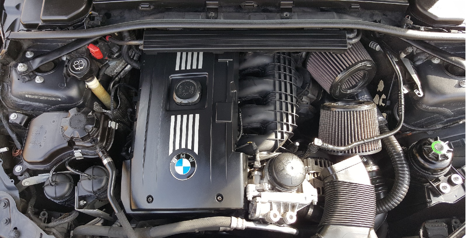 Name:  Engine bay.jpg
Views: 51556
Size:  640.0 KB