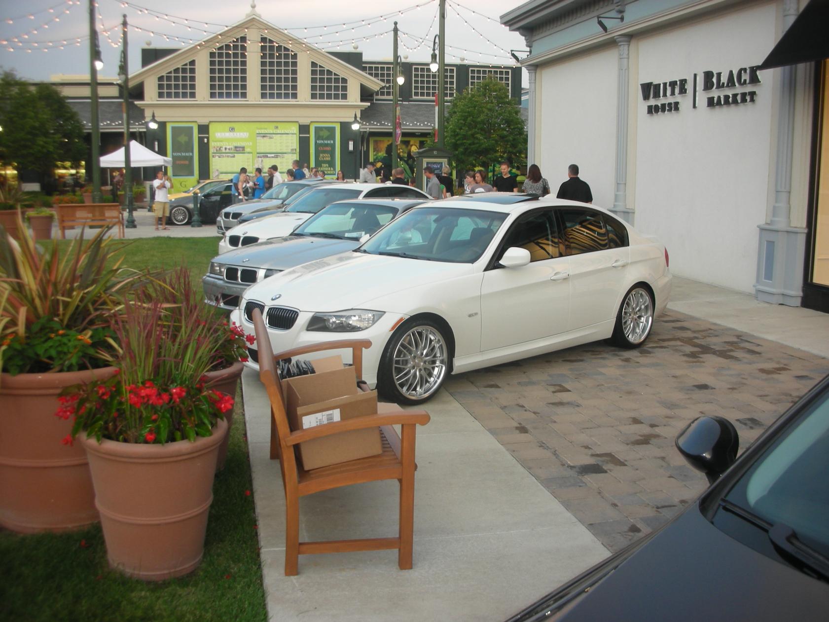 Name:  BMW 2009 Dayton Meet 034.jpg
Views: 233
Size:  220.9 KB