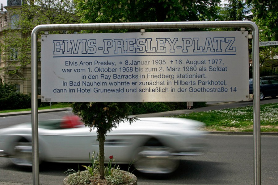 Name:  Elvis-Presley-auf-Spurensuche-729x486-25887e6cea9ef0bc.jpg
Views: 9118
Size:  157.3 KB