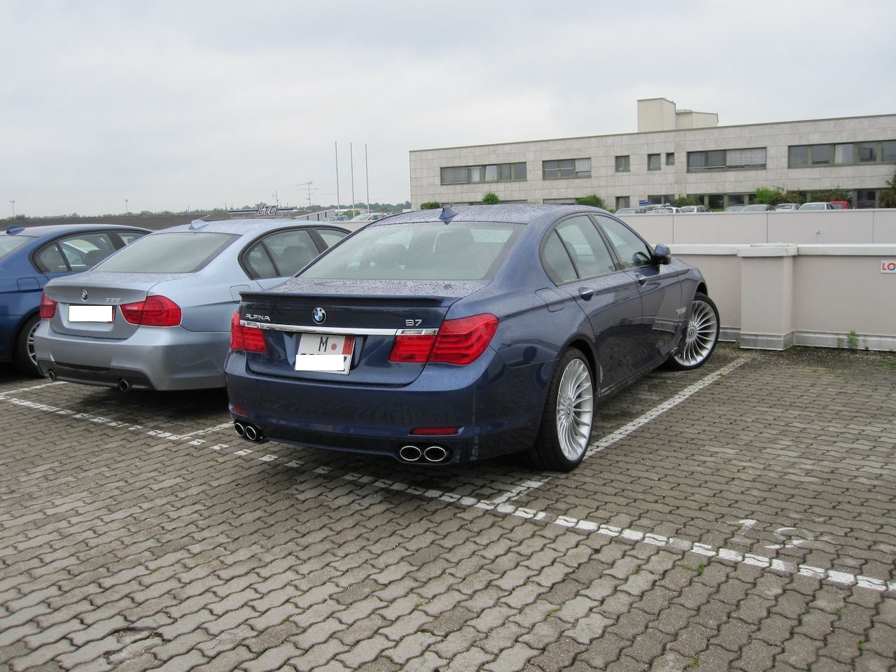 Name:  Munich Car Dropoff B7 Alpina.JPG
Views: 4172
Size:  353.1 KB