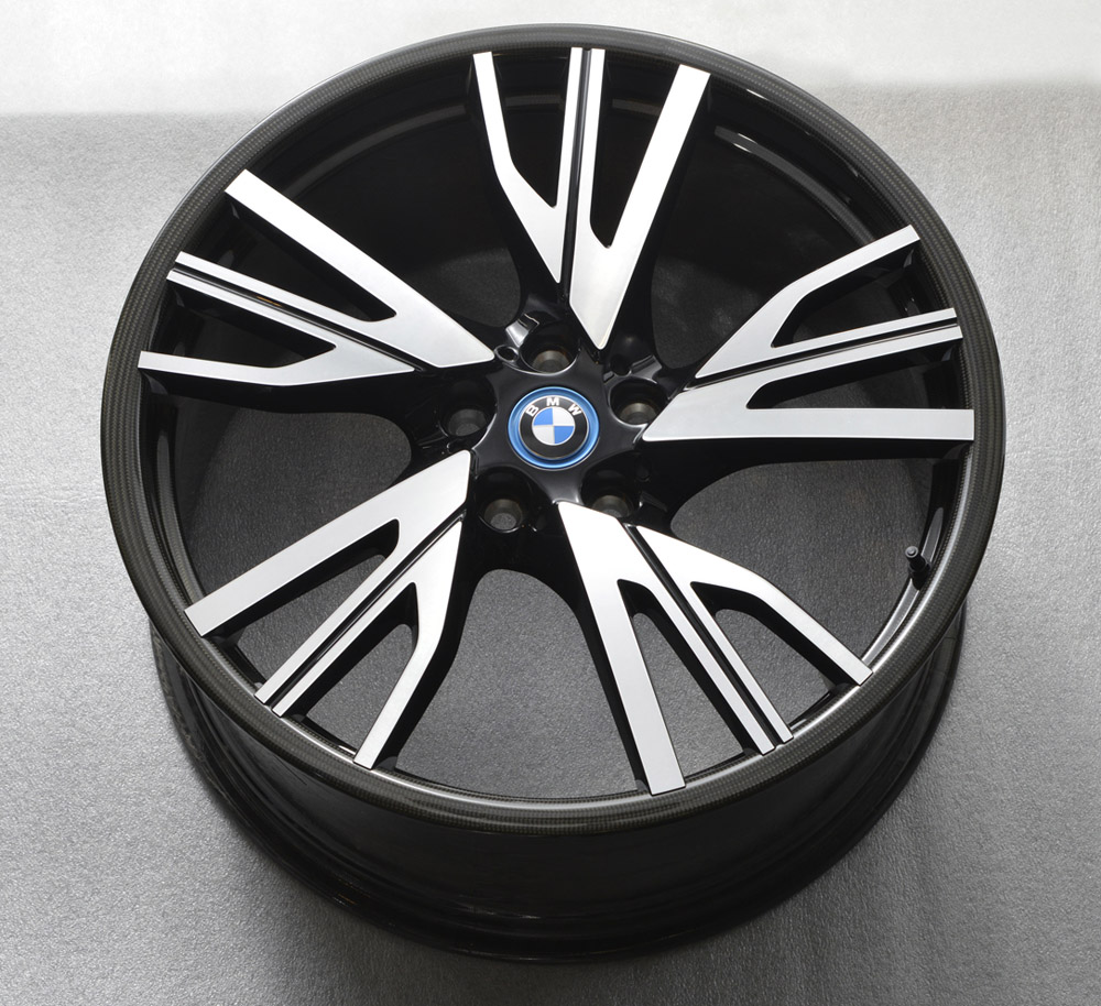 Name:  bmw-carbonfiber-wheel3.jpg
Views: 21085
Size:  270.4 KB