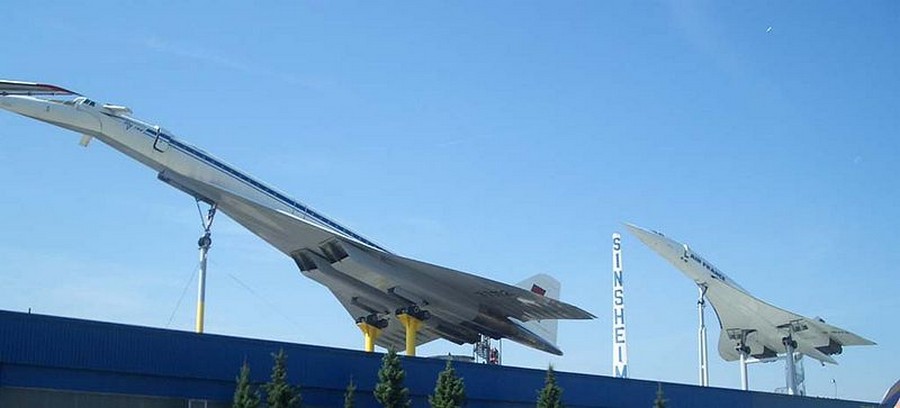 Name:  800px-TU-144_and_Concorde_Museum_Sinsheim.JPG
Views: 2428
Size:  51.7 KB