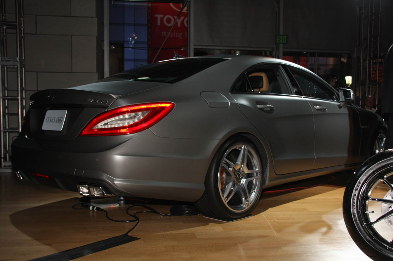 Name:  06-2012-mercedes-benz-cls63-amg-live.jpg
Views: 2528
Size:  119.9 KB