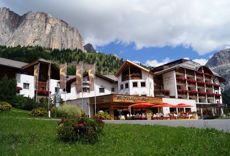 Name:  Sella  Hotel Kolfuschgerhof     10499343_704382849598048_534667051736844303_o.jpg
Views: 26162
Size:  155.6 KB