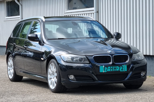 Name:  BMW 318D LCI 2010.png
Views: 389
Size:  469.3 KB