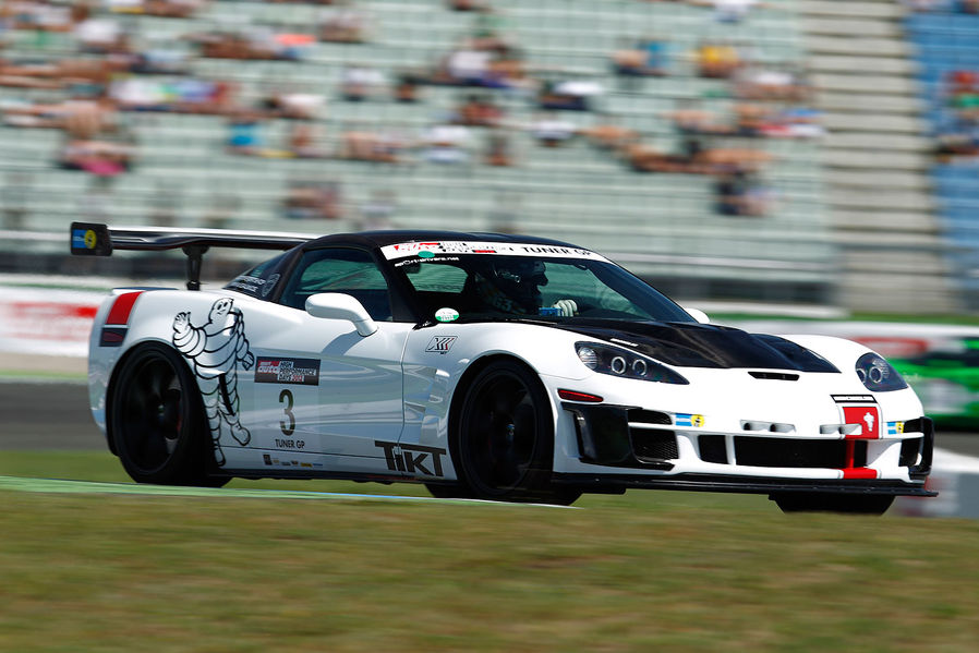 Name:  Corvette-ZR1-TunerGP-2012-High-Performance-Days-2012-Hockenheimring-19-fotoshowImageNew-2a944529.jpg
Views: 2517
Size:  94.7 KB