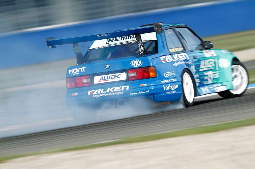 Name:  Remmo-Niezen-Drifter1DriftChallenge-High-Performance-Days-2012-Hockenheimring-13-fotoshowImage-1.jpg
Views: 7259
Size:  83.2 KB