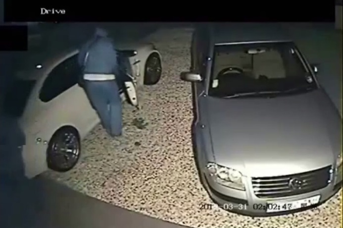 Name:  bmwtheft.jpg
Views: 23250
Size:  73.6 KB