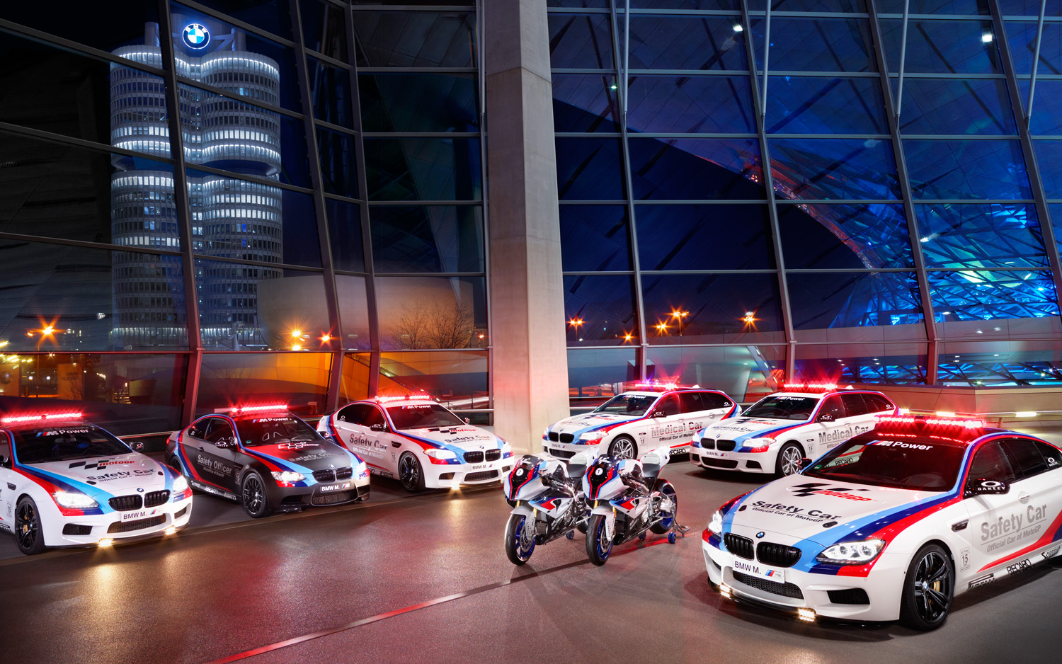 Name:  2013-BMW-M-MotoGP-Safety-Car-lineup.jpg
Views: 6786
Size:  563.2 KB