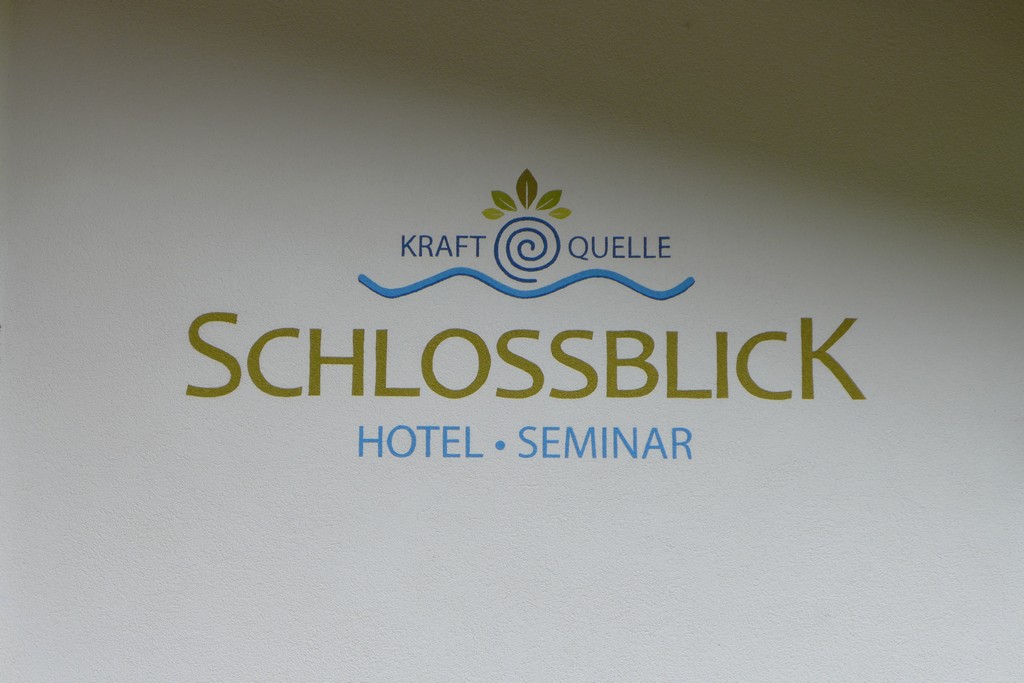Name:  schloss Blick Hotel Kufstein   P1000990.jpg
Views: 231
Size:  144.2 KB