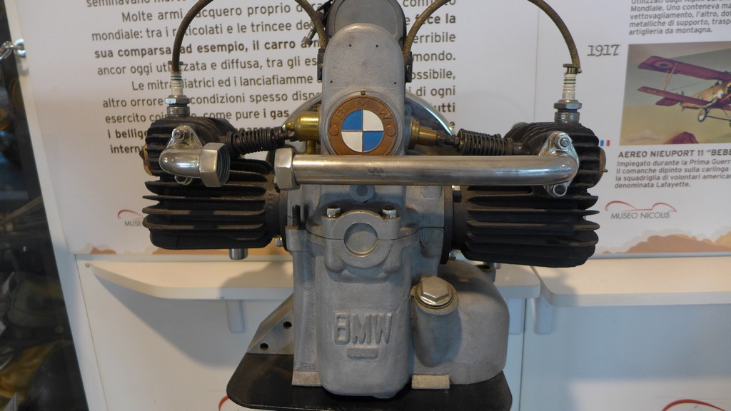 Name:  Boxer BMW motor early   P1220897.jpg
Views: 935
Size:  146.3 KB