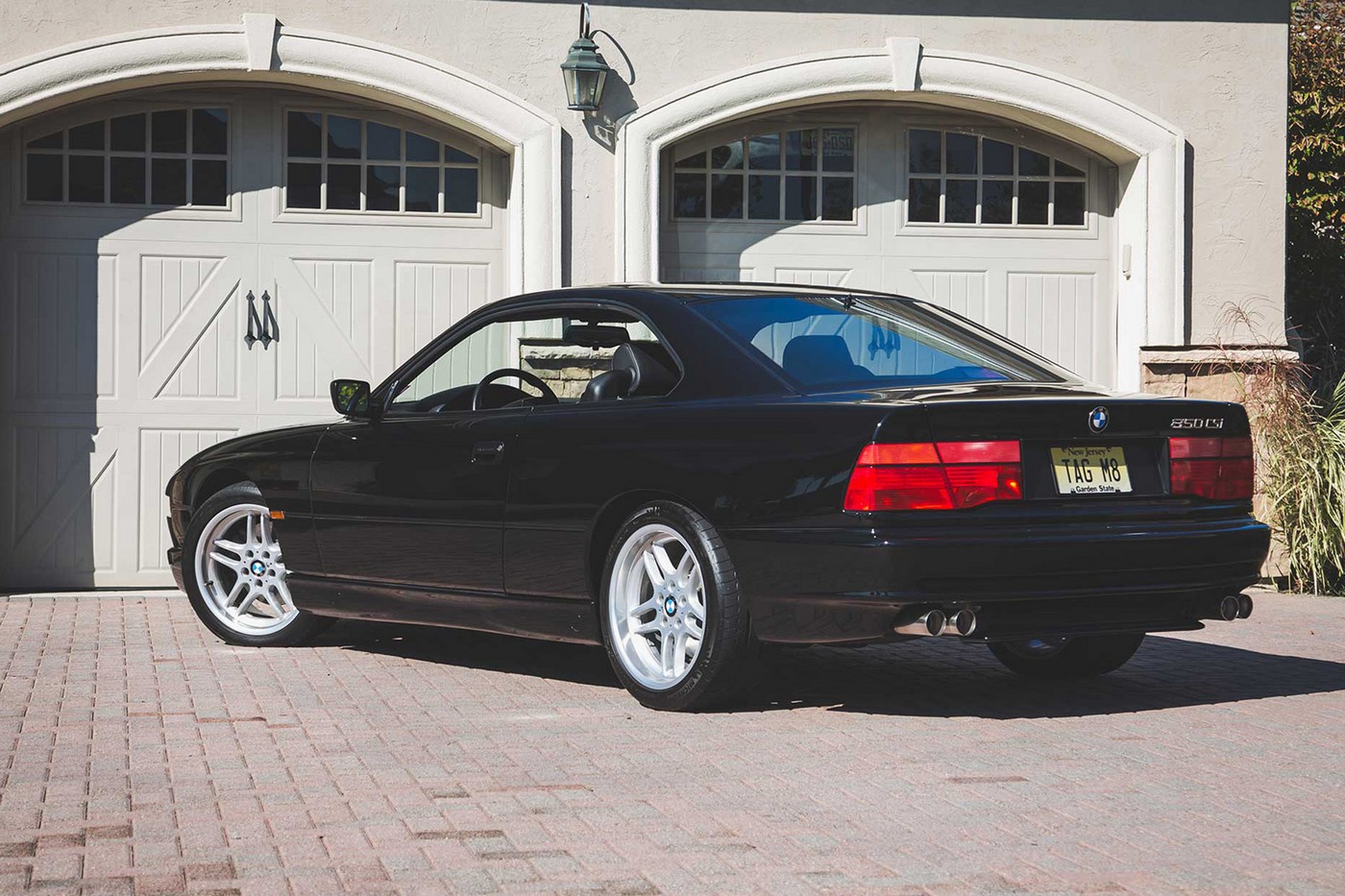 Name:  1994-BMW-850CSi-rear-three-quarter-01.jpg
Views: 4120
Size:  333.5 KB