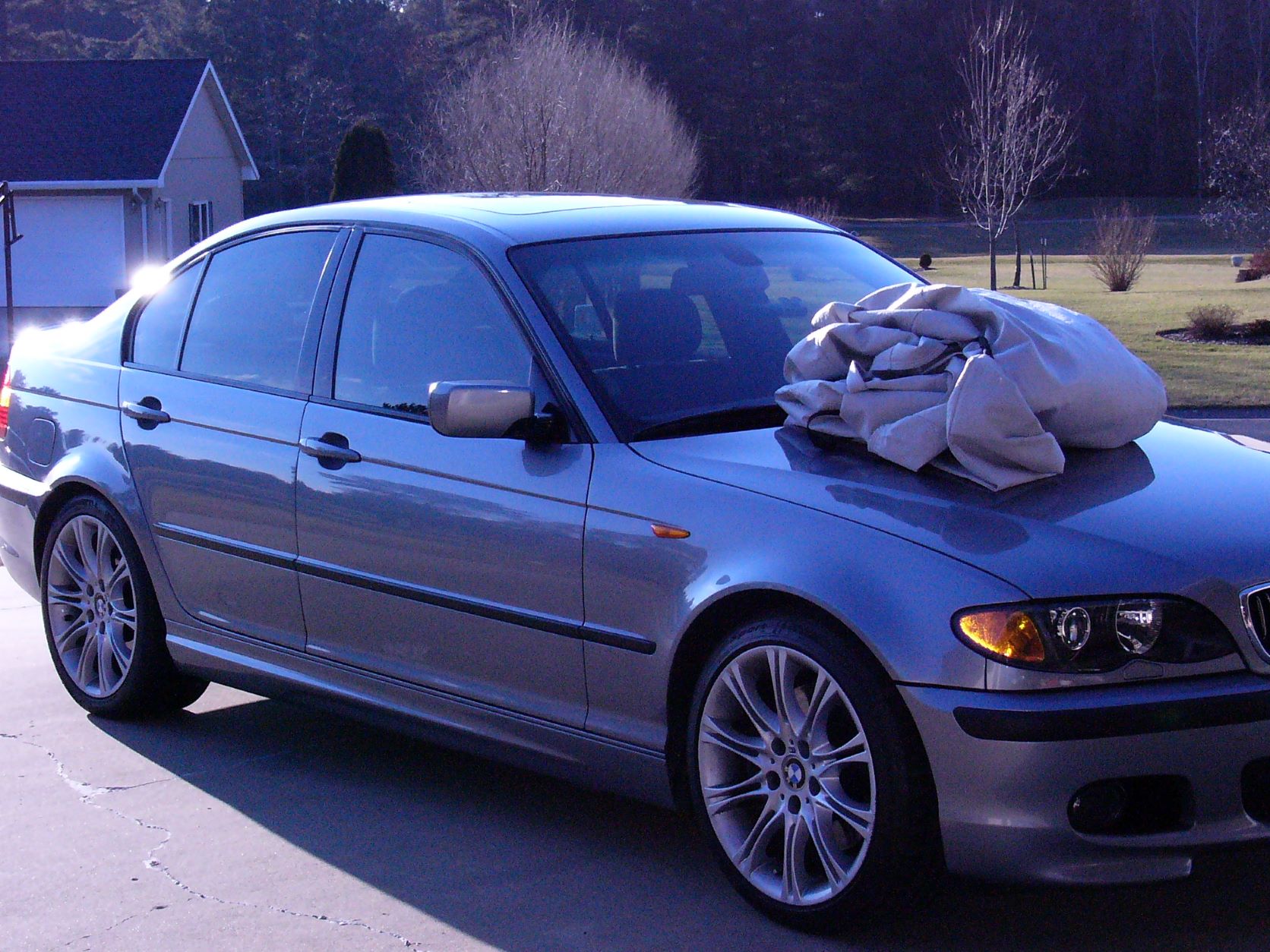 Name:  bmw330izhp.JPG
Views: 1020
Size:  359.3 KB