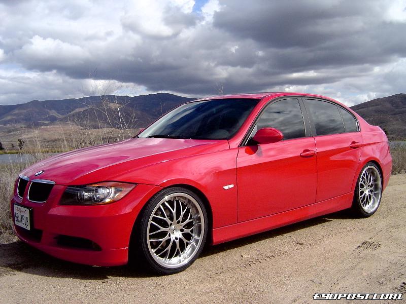 325i: RED or WHITE?